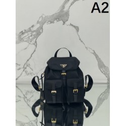 2024SS きれいめコーデに変身 PRADA プラダ バックパック