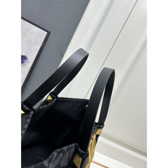 2024SS 限定数限り VALENTINO ヴァレンティノ トートバッグ