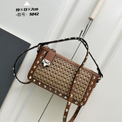 2024SS 超おすすめ VALENTINO ヴァレンティノ トートバッグ