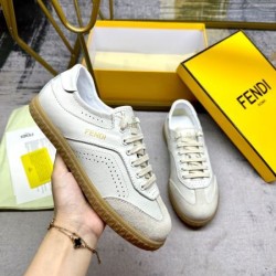 2024SS 春夏シーズン始動 FENDI フェンデイ レディース用 カジュアルシューズ