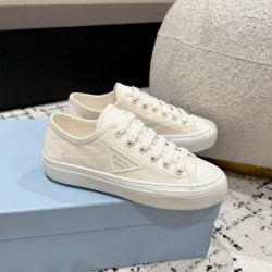 2024SS 即完売のアイテム PRADA プラダ レディース用 カジュアルシューズ