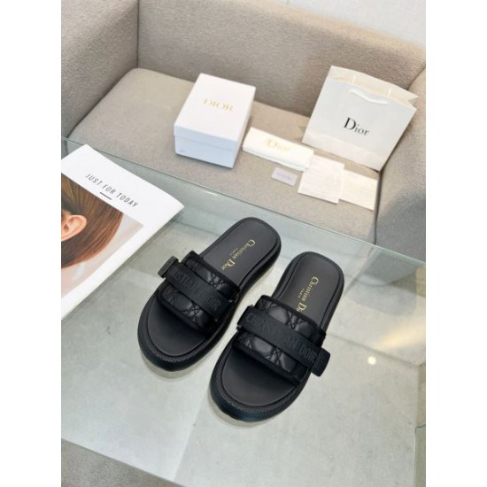 2024SS 春夏新作も続々登場! DIOR ディオール レディースサンダル 2024SS 春夏新作も続々登場! DIOR ディオール レディースサンダル