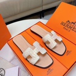 2024SS これからの季節、大活躍 HERMES エルメス レディースサンダル 