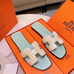 2024SS これからの季節、大活躍 HERMES エルメス レディースサンダル 