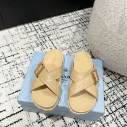 2024SS 春夏は継続系のトレンド PRADA プラダ レディースサンダル