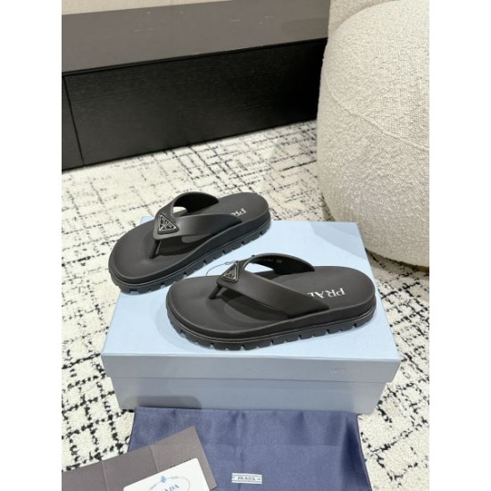 2024SS 上品に夏っぽさを感じる PRADA プラダ レディースサンダル 2024SS 上品に夏っぽさを感じる PRADA プラダ レディースサンダル