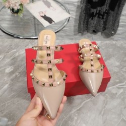 2024SS 人気急上昇 VALENTINO ヴァレンティノ レディースサンダル