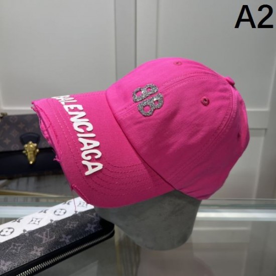 BALENCIAGA バレンシアガ 上品なカジュアルコーデに 2024SS 帽子 BALENCIAGA バレンシアガ 上品なカジュアルコーデに 2024SS 帽子