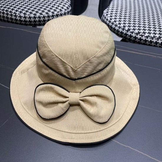CELINE セリーヌ 暑い真っ夏に適合するスタイル 2024SS 帽子