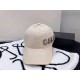 CELINE セリーヌ 今夏に長く愛用できるスタイル 2024SS 帽子 CELINE セリーヌ 今夏に長く愛用できるスタイル 2024SS 帽子
