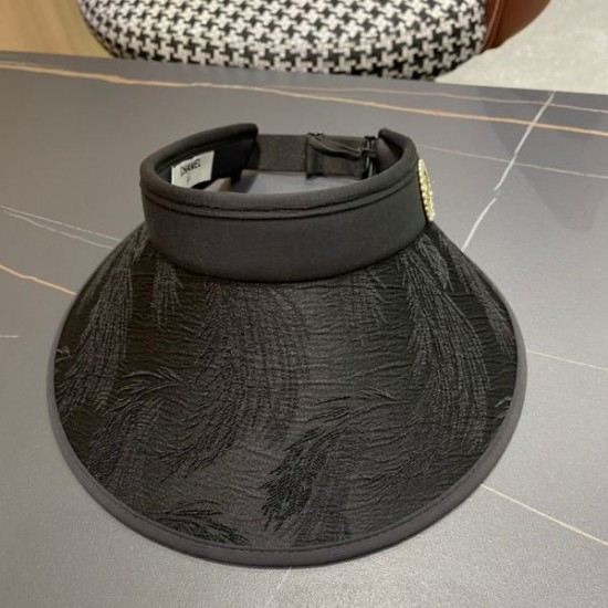 CHANEL シャネル 落ち着いた雰囲気に見せてくれ 2024SS 帽子 CHANEL シャネル 落ち着いた雰囲気に見せてくれ 2024SS 帽子