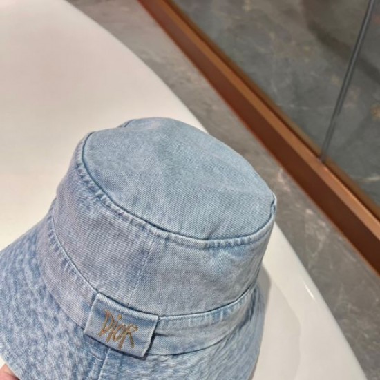 DIOR ディオール 抜け感のあるスタイルが完成 2024SS 帽子 DIOR ディオール 抜け感のあるスタイルが完成 2024SS 帽子