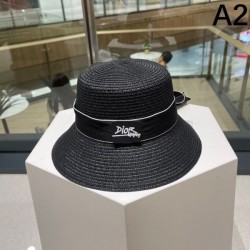 DIOR ディオール トップスからチラ見える安心 2024SS 帽子