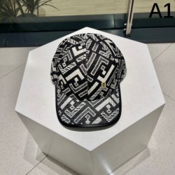 FENDI フェンデイ おしゃれに見せるキーワード 2024SS 帽子
