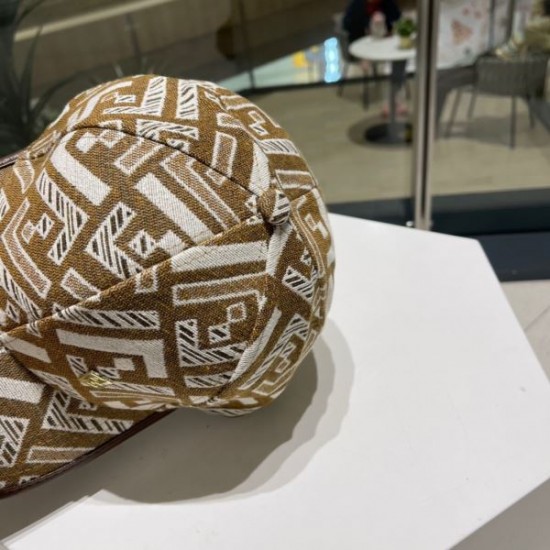 FENDI フェンデイ おしゃれに見せるキーワード 2024SS 帽子 FENDI フェンデイ おしゃれに見せるキーワード 2024SS 帽子