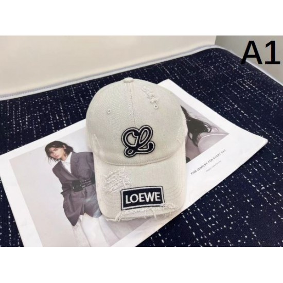 LOEWE ロエベ 今年の春夏コーデに活躍する 2024SS 帽子 LOEWE ロエベ 今年の春夏コーデに活躍する 2024SS 帽子