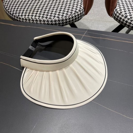 LOUIS VUITTON ルイヴィトン 絶妙な着こなしに 2024SS 帽子 LOUIS VUITTON ルイヴィトン 絶妙な着こなしに 2024SS 帽子