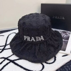PRADA プラダ 絶大な支持を誇る春夏新作 2024SS 帽子