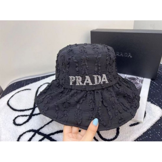 PRADA プラダ 絶大な支持を誇る春夏新作 2024SS 帽子 PRADA プラダ 絶大な支持を誇る春夏新作 2024SS 帽子