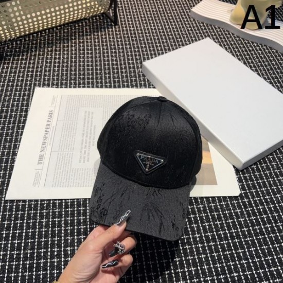 PRADA プラダ 今っぽいスタイルに決まる 2024SS 帽子 PRADA プラダ 今っぽいスタイルに決まる 2024SS 帽子