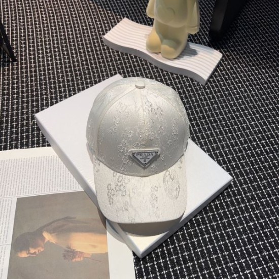PRADA プラダ 今っぽいスタイルに決まる 2024SS 帽子 PRADA プラダ 今っぽいスタイルに決まる 2024SS 帽子