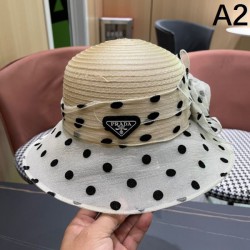 PRADA プラダ この夏は目を引くスタイル 2024SS 帽子