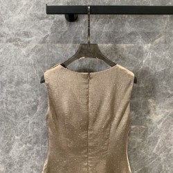 2024SS ノースリーブの上着 YSL イヴ サンローラン 圧倒的な支持率