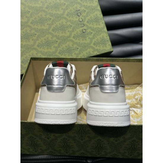 GUCCI グッチ 大切な方へのギフト 2024SS メンズ用 カジュアルシューズ GUCCI グッチ 大切な方へのギフト 2024SS メンズ用 カジュアルシューズ