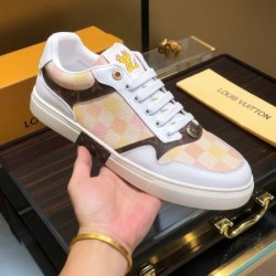 LOUIS VUITTON ルイヴィトン 夏オススメ新作 2024SS メンズ用 カジュアルシューズ