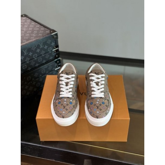 LOUIS VUITTON ルイヴィトン 今年の夏季本命 2024SS メンズ用 カジュアルシューズ LOUIS VUITTON ルイヴィトン 今年の夏季本命 2024SS メンズ用 カジュアルシューズ