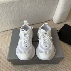 BALENCIAGA バレンシアガ 夏に最強アイテム 2024SS メンズ用 スニーカー