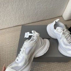BALENCIAGA バレンシアガ 夏に最強アイテム 2024SS メンズ用 スニーカー