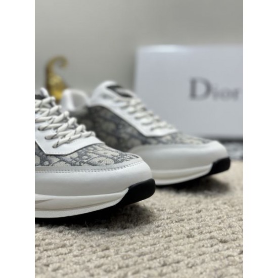 DIOR ディオール 夏に欠かせないアイテム 2024SS メンズ用 スニーカー DIOR ディオール 夏に欠かせないアイテム 2024SS メンズ用 スニーカー