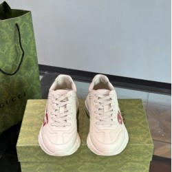 GUCCI グッチ お目立ち度の高い新品 2024SS メンズ用 スニーカー