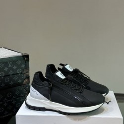 GIVENCHY ジバンシィ 着心地のいいサイズ感 2024SS メンズ用 スニーカー
