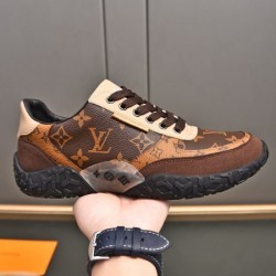 LOUIS VUITTON ルイヴィトン 最安価格新品 2024SS メンズ用 スニーカー