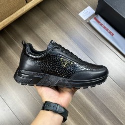 PRADA プラダ 圧倒的人気アイテム 2024SS メンズ用 スニーカー