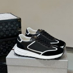 PRADA プラダ 存在感絶大スタイル 2024SS メンズ用 スニーカー