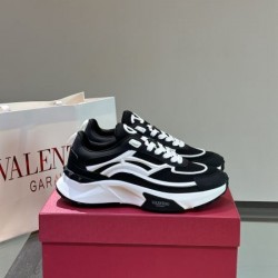 VALENTINO ヴァレンティノ デザイン高い 2024SS メンズ用 スニーカー