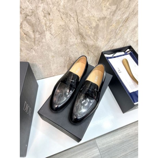DIOR ディオール 毎シーズン存在感のある 2024SS メンズ用 ビジネスシューズ DIOR ディオール 毎シーズン存在感のある 2024SS メンズ用 ビジネスシューズ