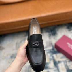 FERRAGAMO サルヴァトーレ フェラガモ 今夏大本命 2024SS メンズ用 ビジネスシューズ