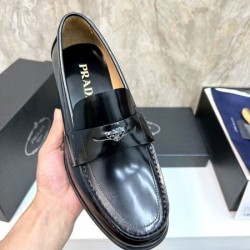 PRADA プラダ 視線を集める今夏新作 2024SS メンズ用 ビジネスシューズ