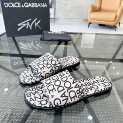 DOLCE＆GABBANA ドルチェ＆ガッバーナ 激レア一目惚れ 2024SS メンズ用 サンダル