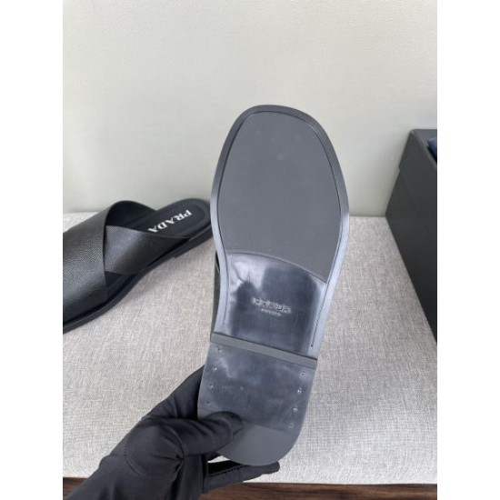 PRADA プラダ 使えて可愛いデザイン夏新品 2024SS メンズ用 サンダル PRADA プラダ 使えて可愛いデザイン夏新品 2024SS メンズ用 サンダル