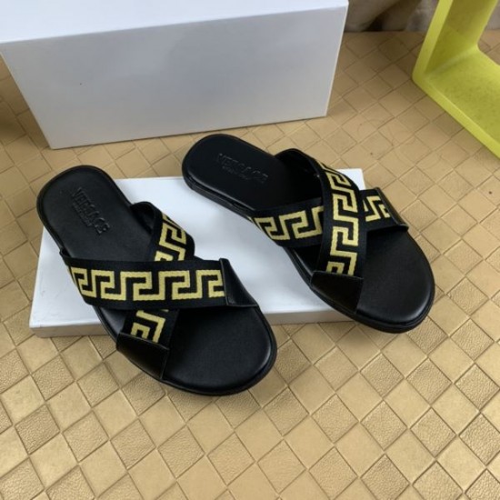 VERSACE ヴェルサーチェ 春夏季超人気即完売 2024SS メンズ用 サンダル VERSACE ヴェルサーチェ 春夏季超人気即完売 2024SS メンズ用 サンダル