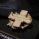 CHANEL シャネル 魅力の詰まったスタイル 2024SS ブローチ