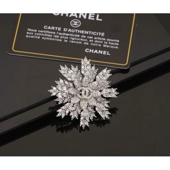 CHANEL シャネル 絶大な人気を博する新作 2024SS ブローチ CHANEL シャネル 絶大な人気を博する新作 2024SS ブローチ