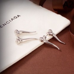 BALENCIAGA バレンシアガ 最新で一目惚れ 2024SS イヤリング