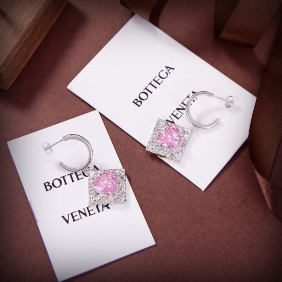 BOTTEGA VENETA ボッテガヴェネタ 絶対欲しい 2024SS イヤリング BOTTEGA VENETA ボッテガヴェネタ 絶対欲しい 2024SS イヤリング