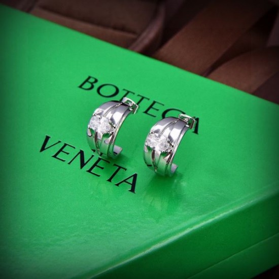 BOTTEGA VENETA ボッテガヴェネタ 春色先取り 2024SS イヤリング BOTTEGA VENETA ボッテガヴェネタ 春色先取り 2024SS イヤリング